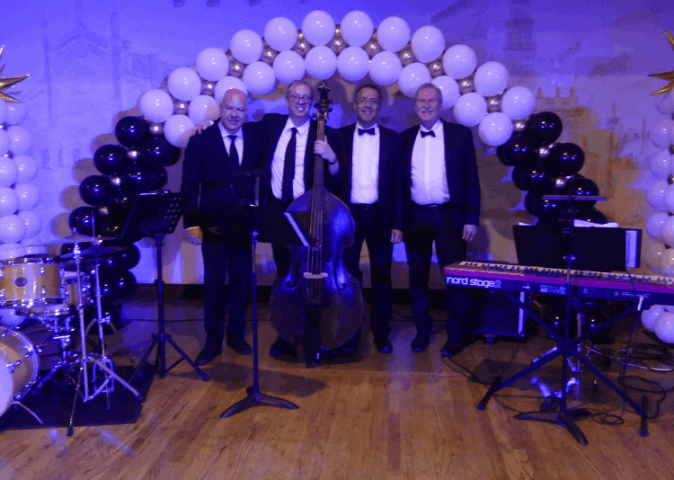 Balloon Arches and Columns for Hamilton Events. Band with Arch stage decor